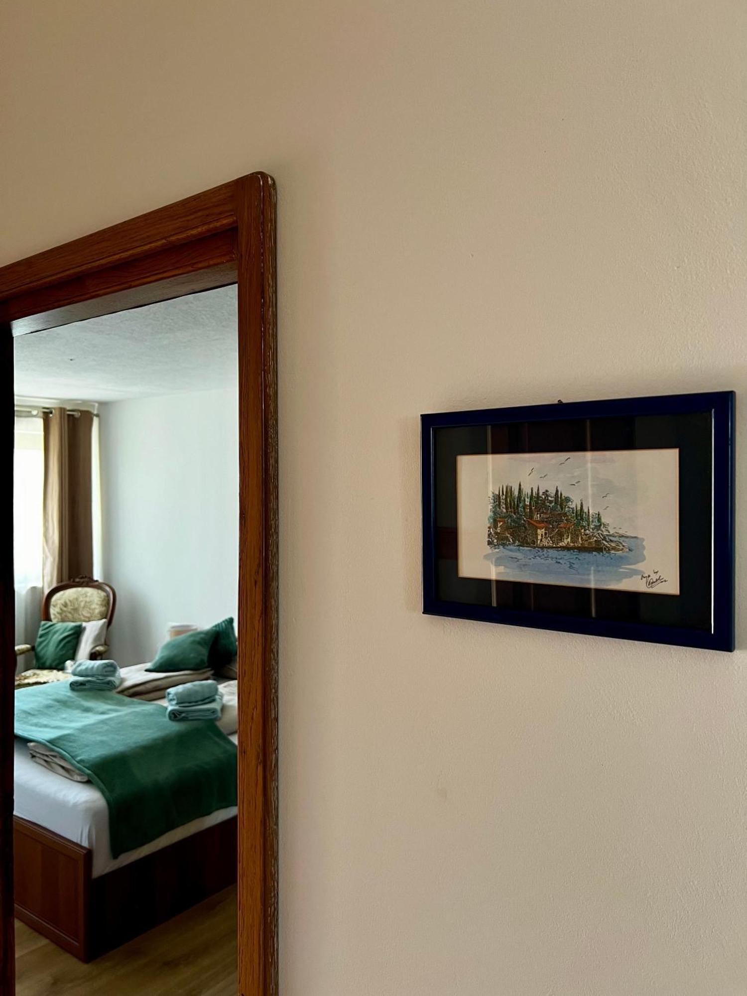Eden Apartment Pula Luaran gambar
