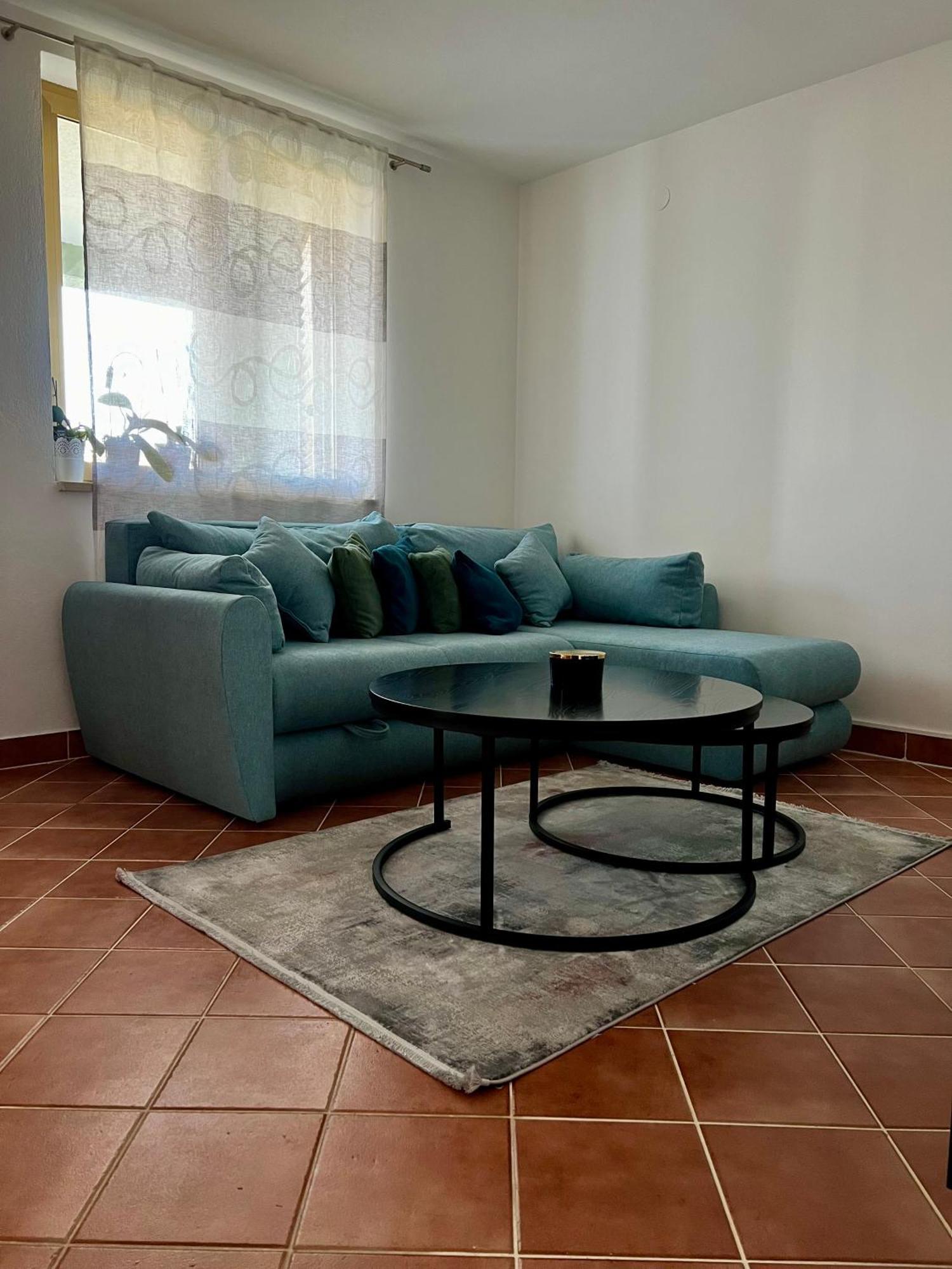 Eden Apartment Pula Luaran gambar