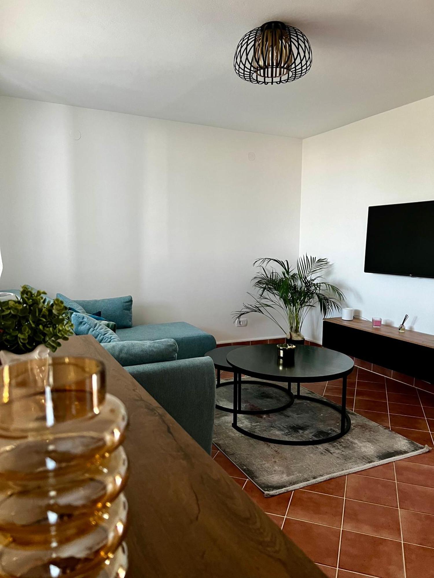 Eden Apartment Pula Luaran gambar