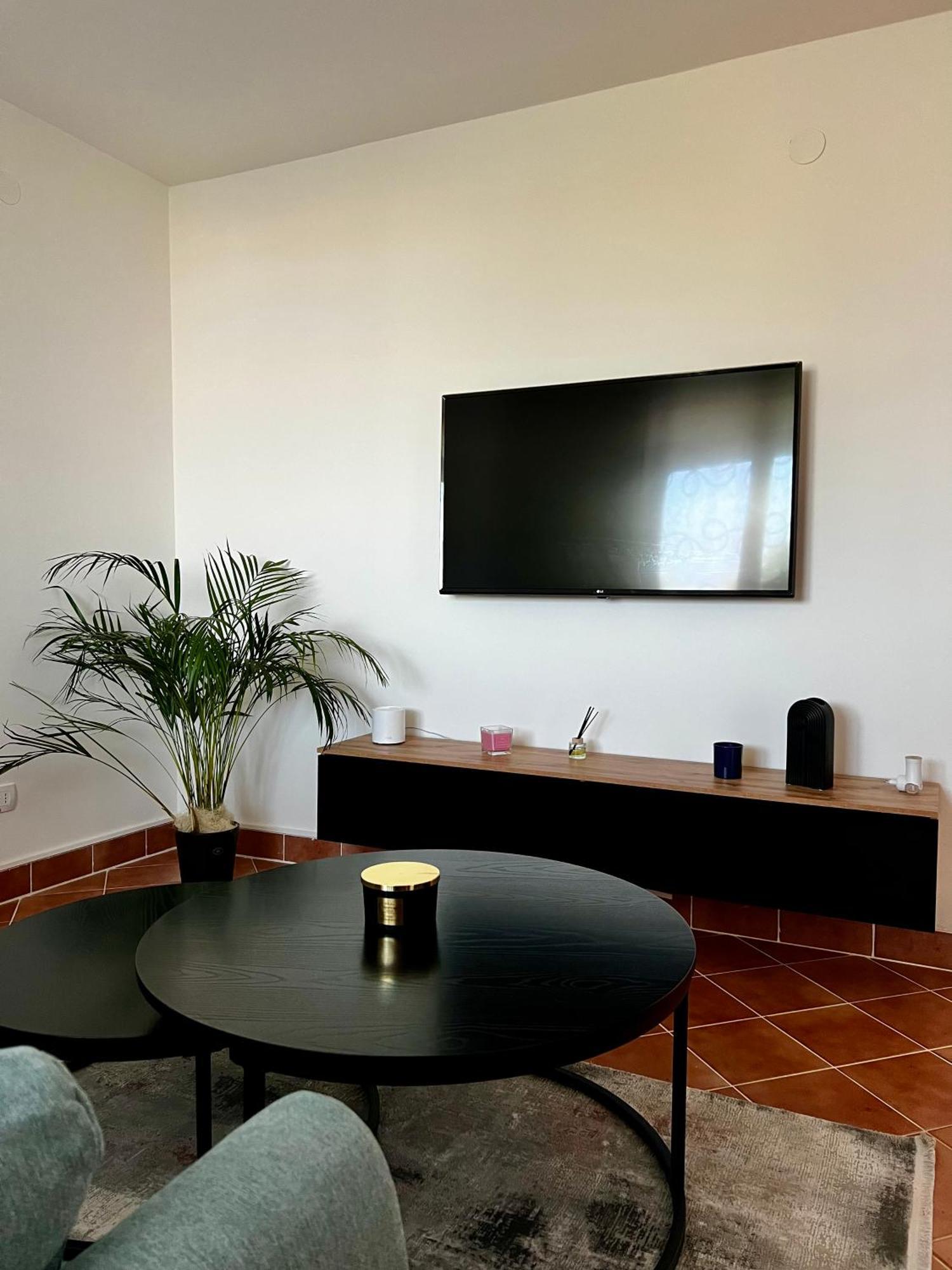 Eden Apartment Pula Luaran gambar