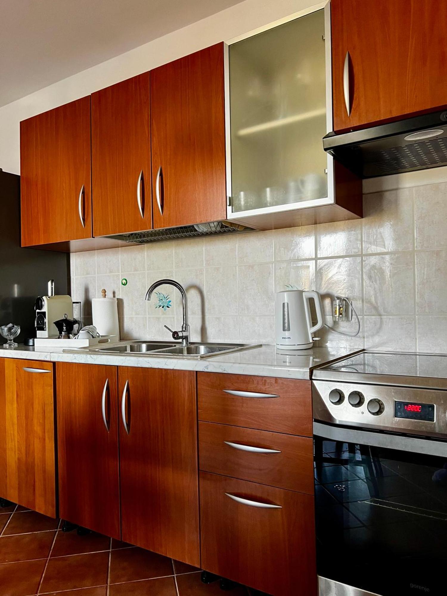 Eden Apartment Pula Luaran gambar