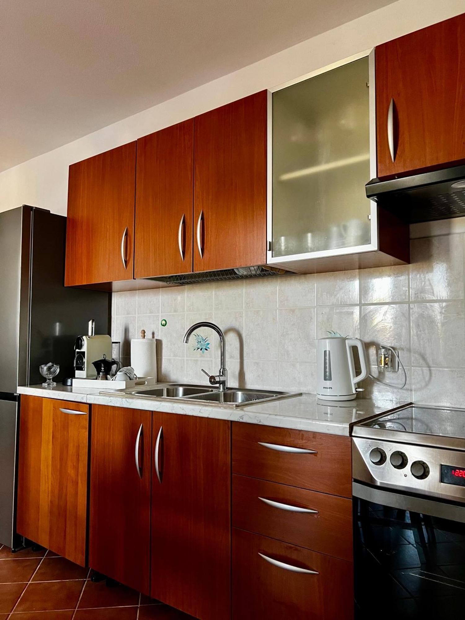 Eden Apartment Pula Luaran gambar