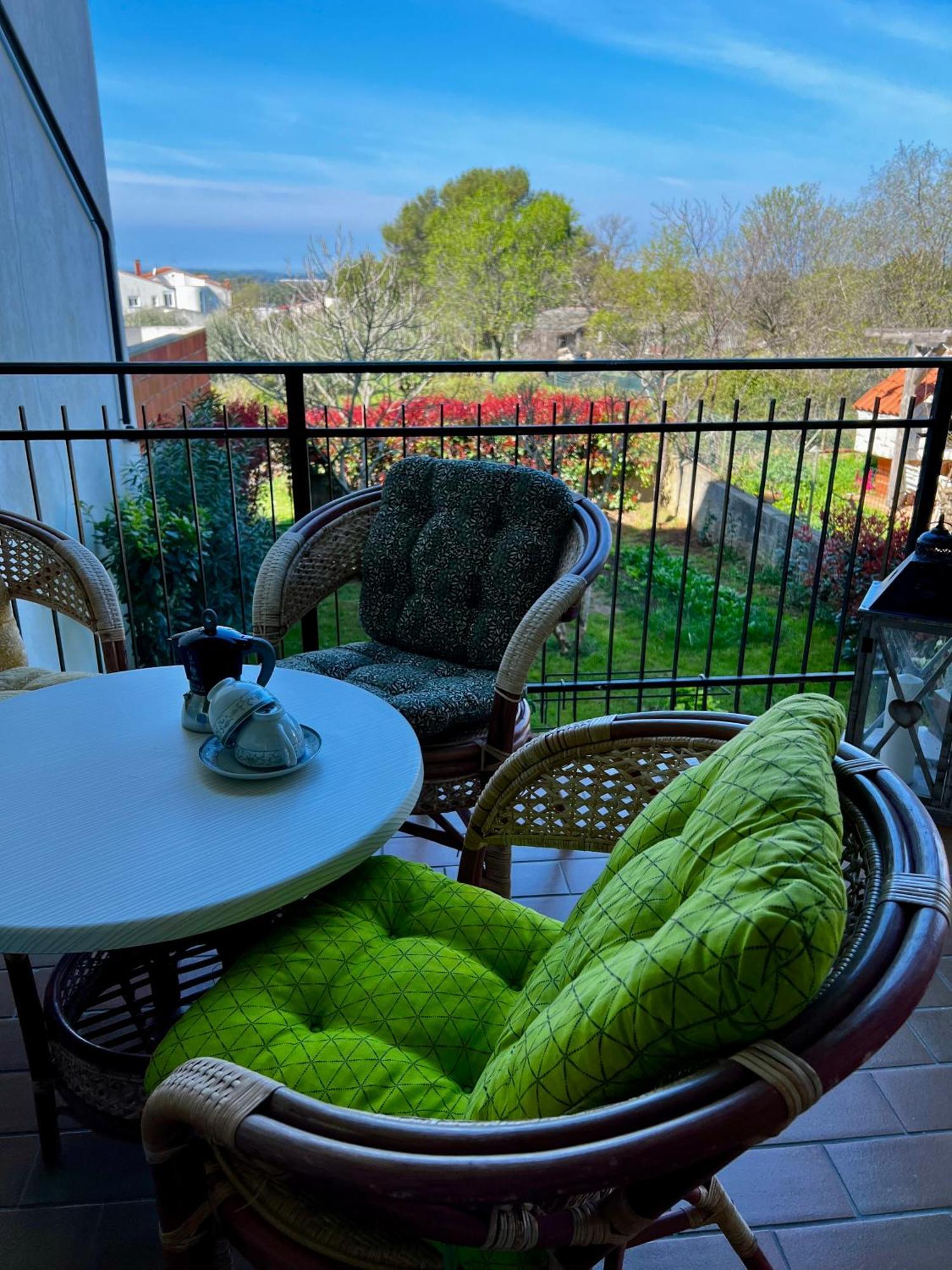 Eden Apartment Pula Luaran gambar