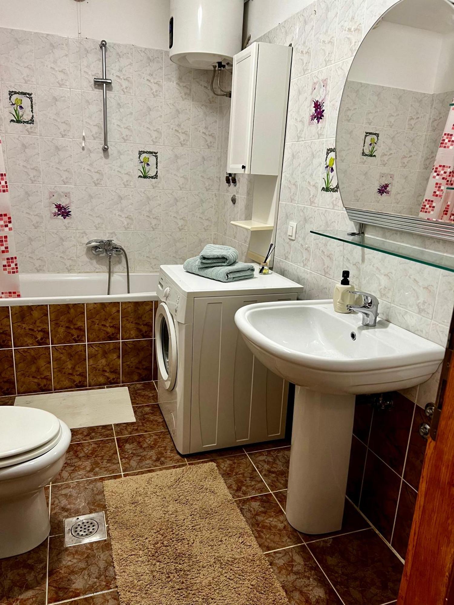 Eden Apartment Pula Luaran gambar